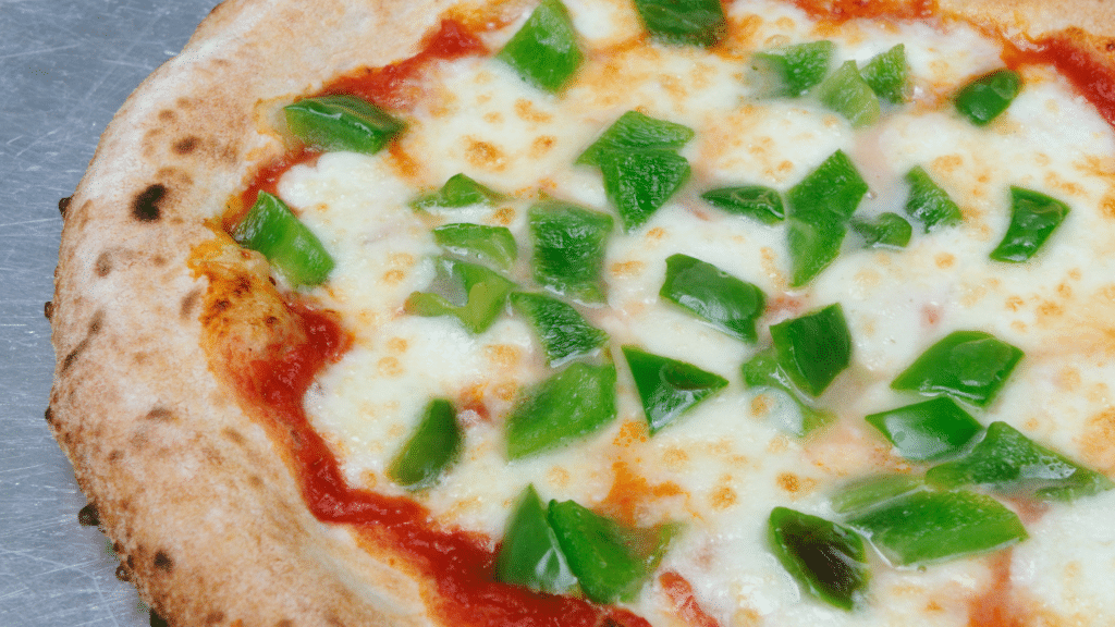 Green pepper pizza