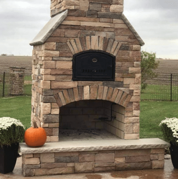 Round Grove Kiva Fireplace and Pizza Oven